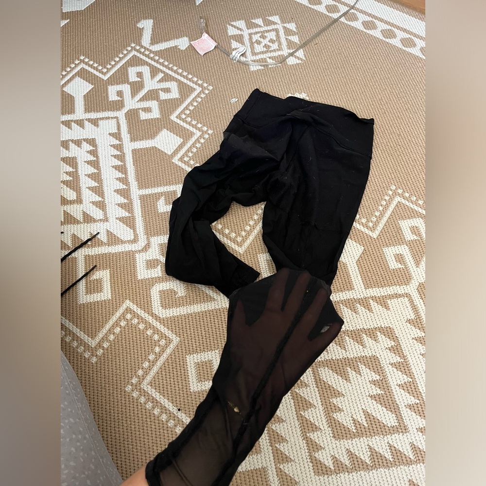 Lululemon leggings full length mesh back